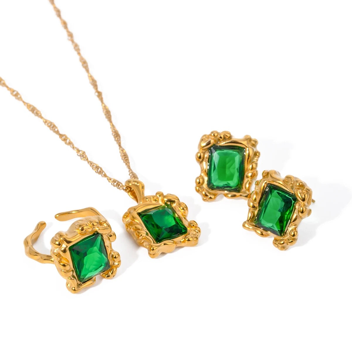 Emerald Elegance Necklace