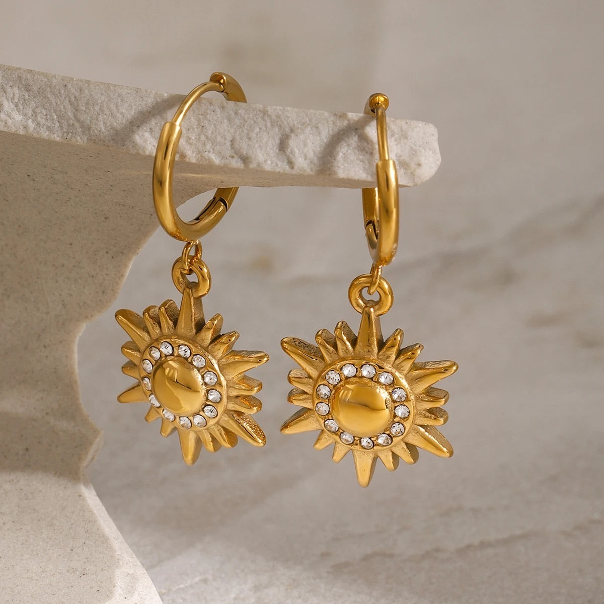 Sunny Glow Drops Earrings